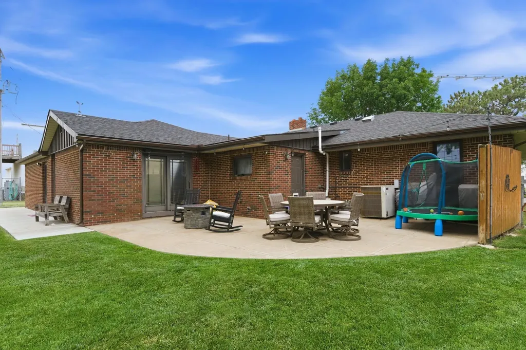112 N Sherman Andale KS 67001