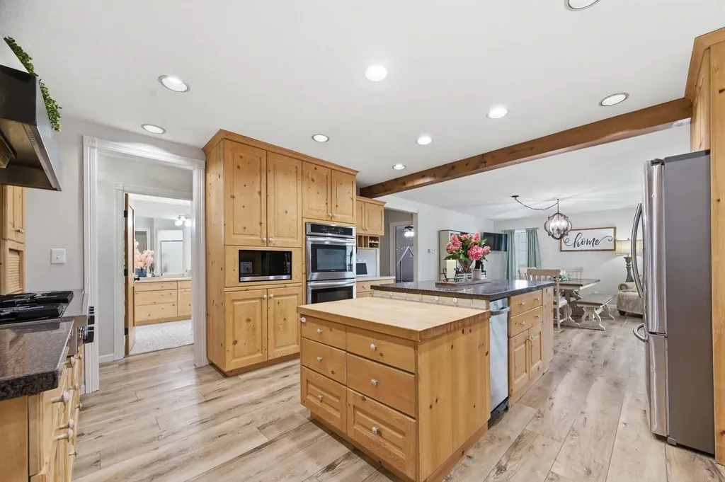 112 N Sherman Andale KS 67001