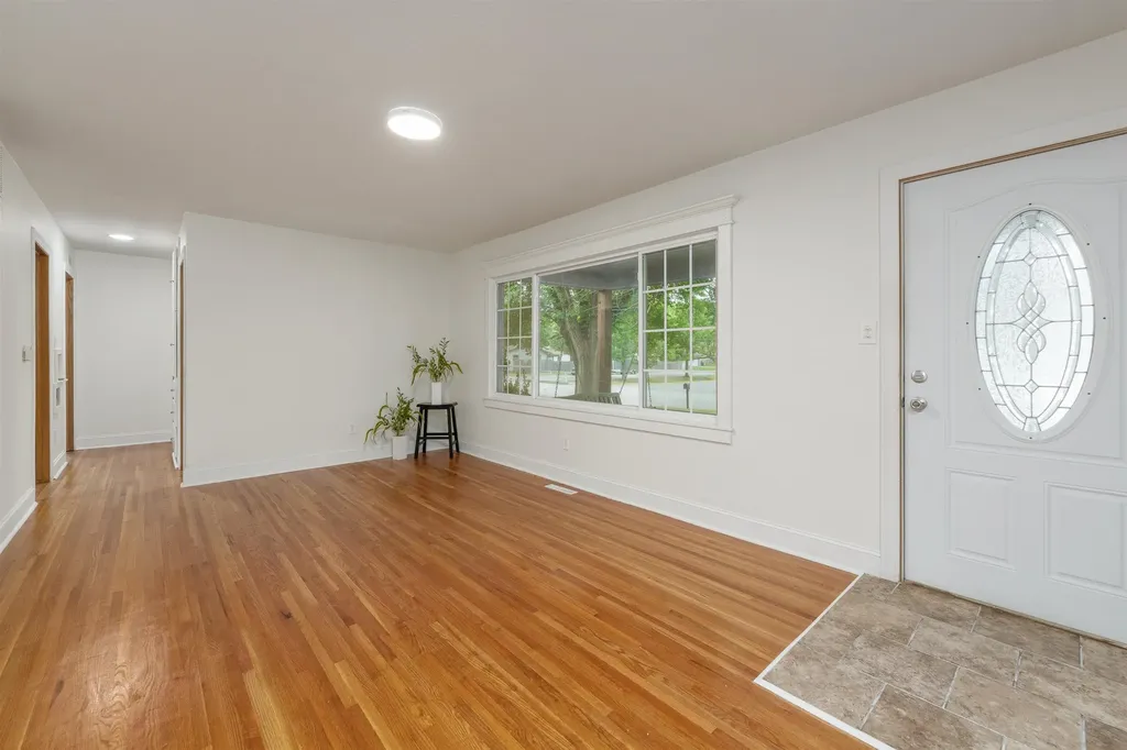 502 Riverdale Drive Mulvane KS 67110