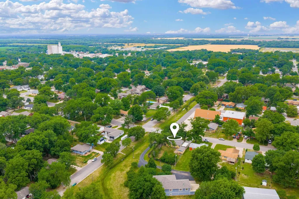502 Riverdale Drive Mulvane KS 67110