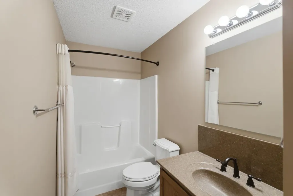 418 Streamside Court Clearwater KS 67026