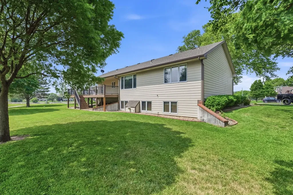 418 Streamside Court Clearwater KS 67026