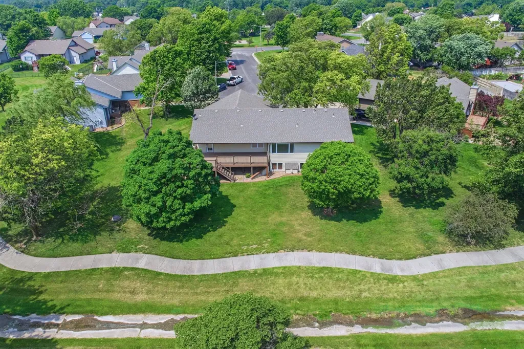 418 Streamside Court Clearwater KS 67026