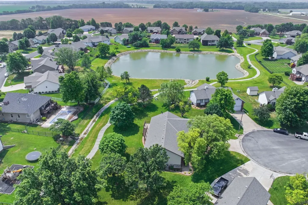 418 Streamside Court Clearwater KS 67026