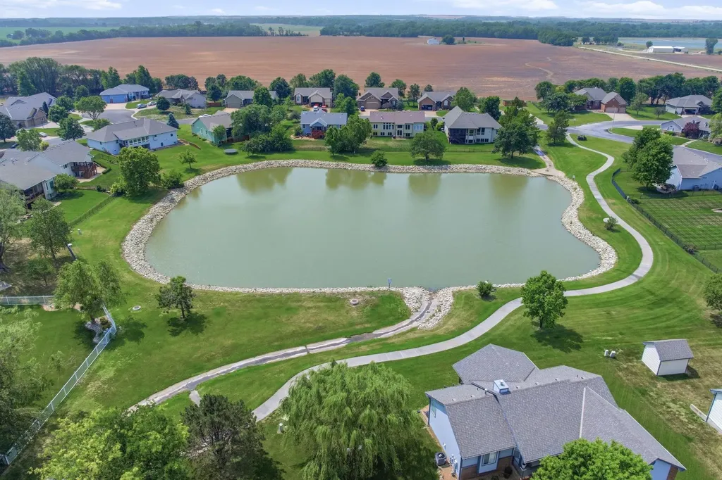 418 Streamside Court Clearwater KS 67026