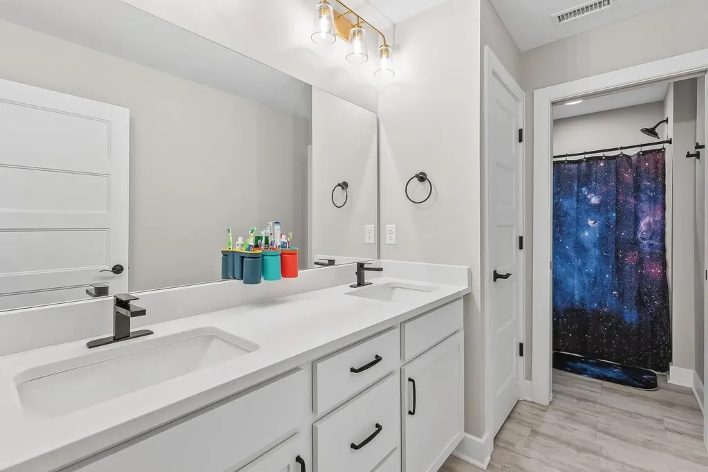 145 S Shay Road Andover KS 67002
