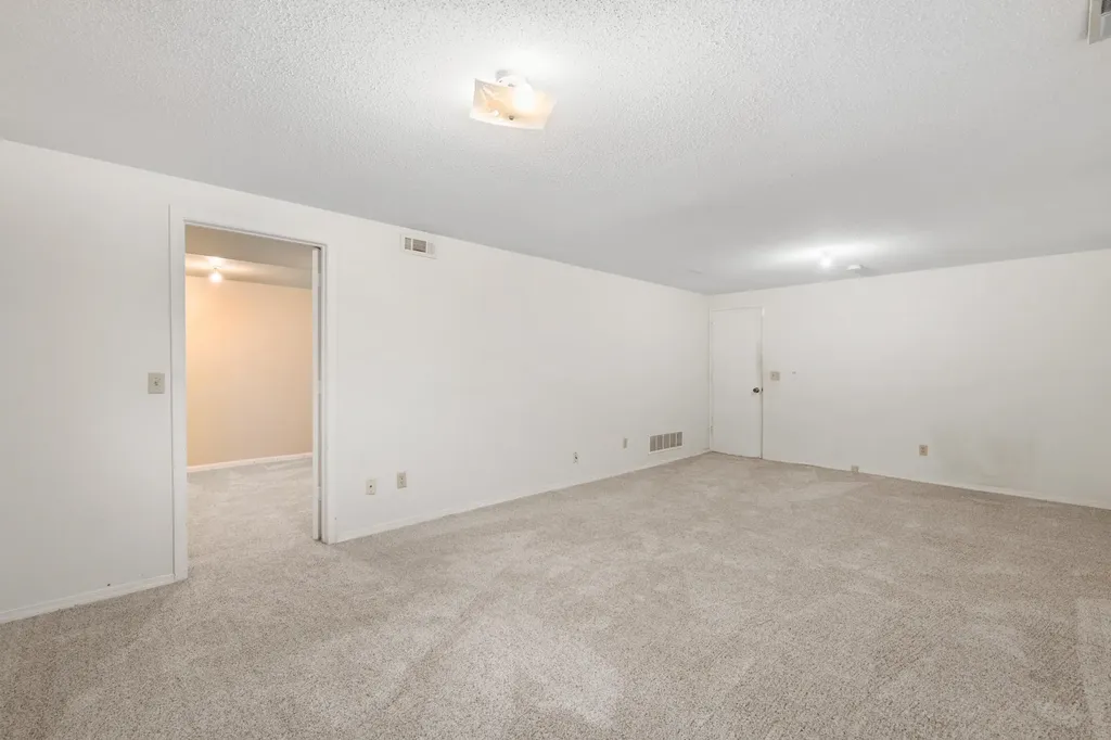 6707 E Pepperwood Court Wichita KS 67226