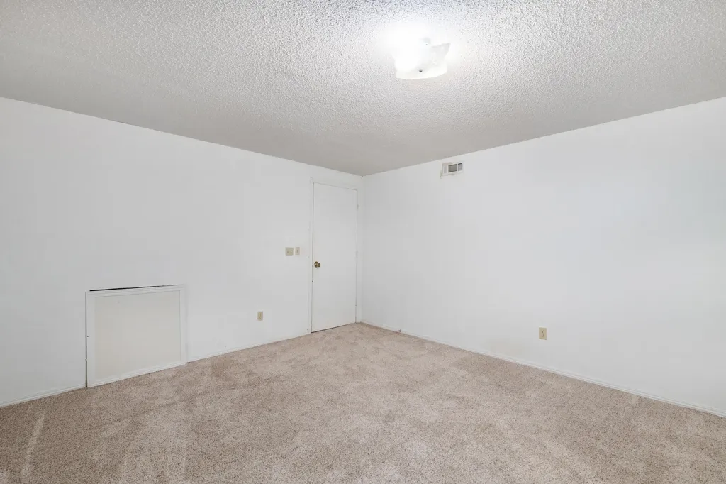 6707 E Pepperwood Court Wichita KS 67226