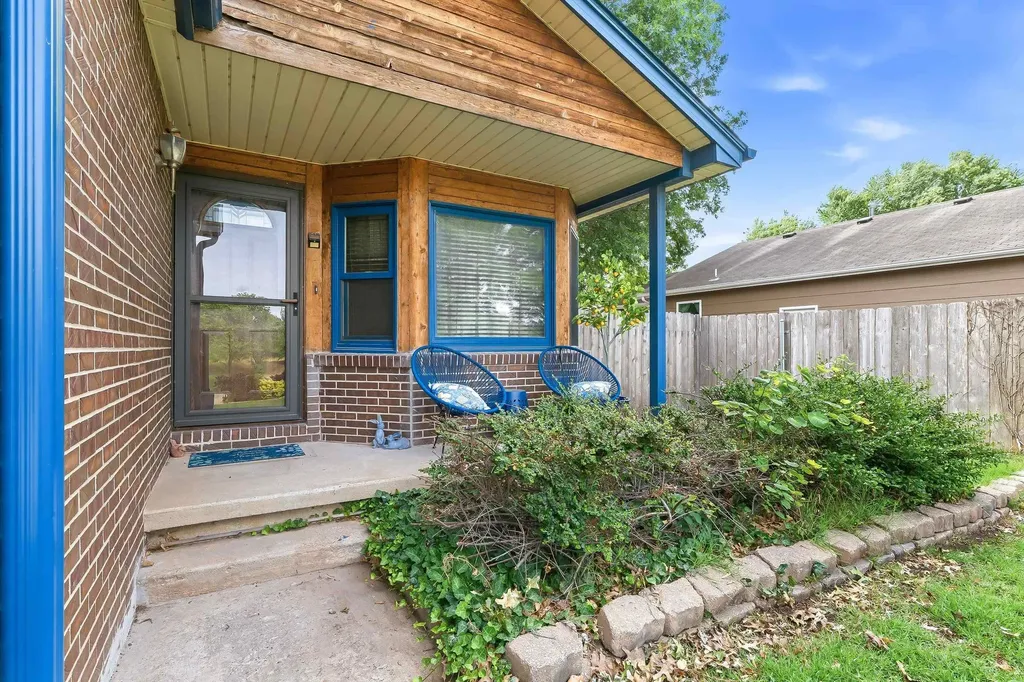3912 S Arapaho Wichita KS 67215