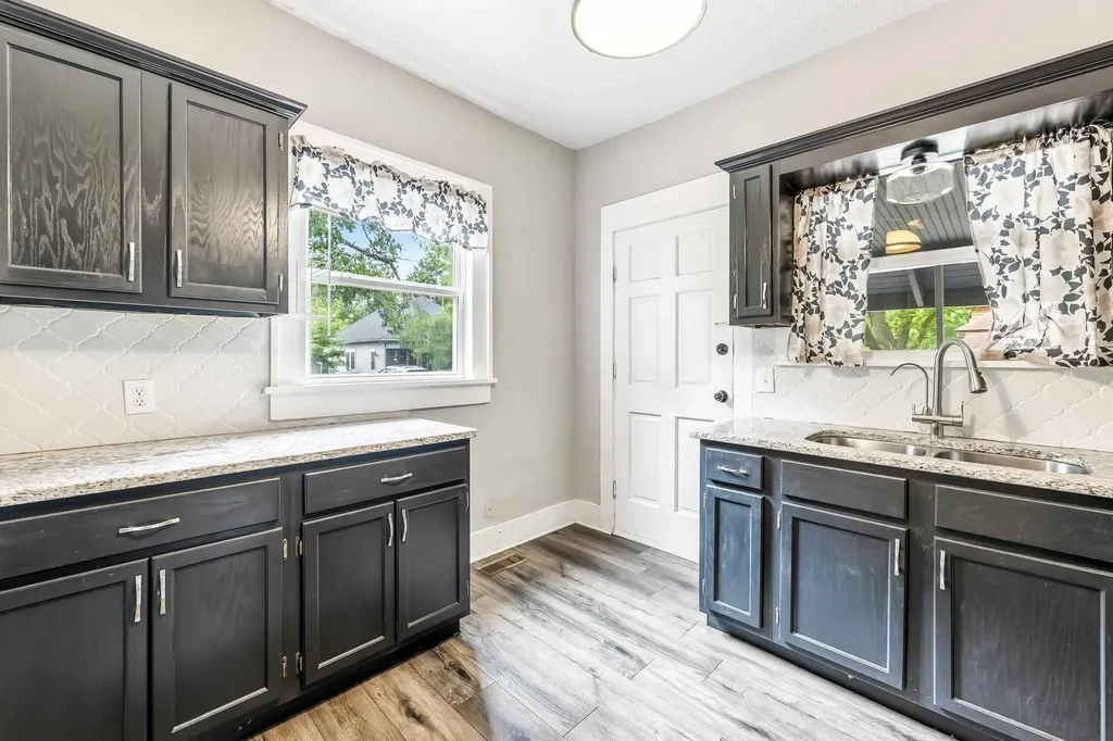 2502 E 2nd Wichita KS 67214