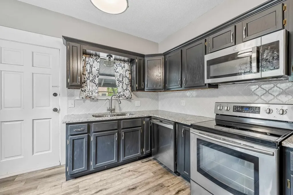 2502 E 2nd Wichita KS 67214