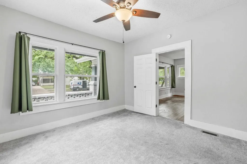 2502 E 2nd Wichita KS 67214