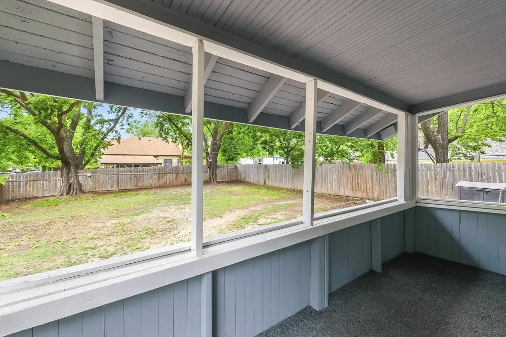 2502 E 2nd Wichita KS 67214