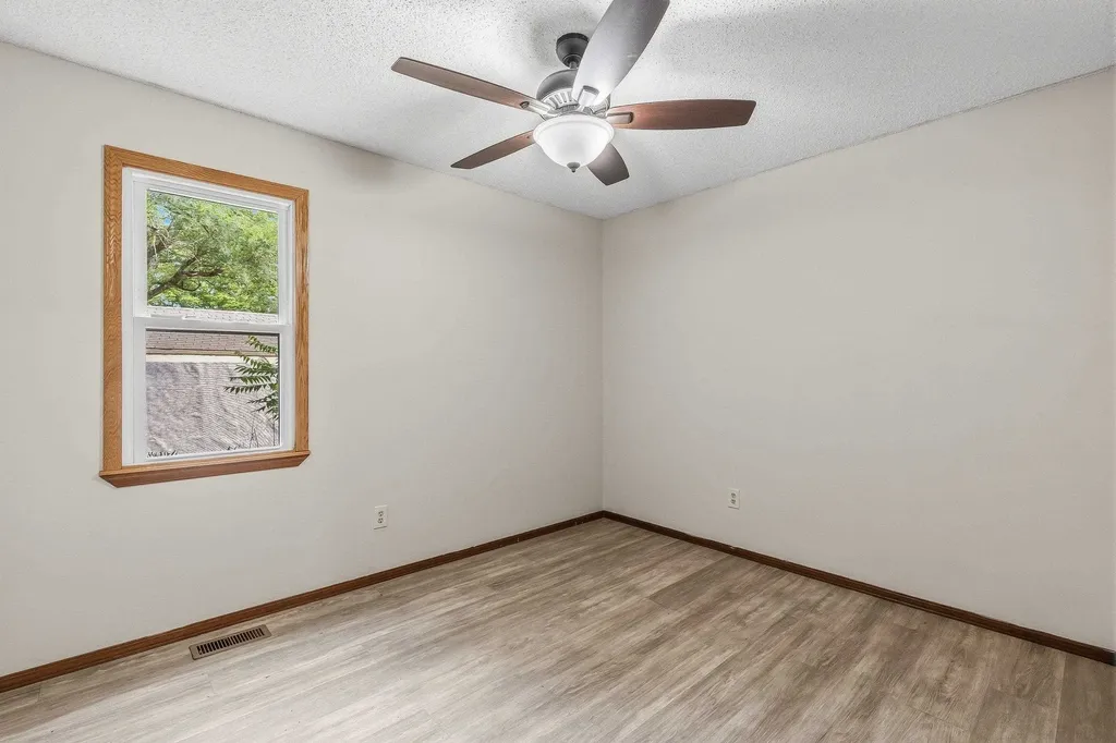435 N Clara Street Wichita KS 67212