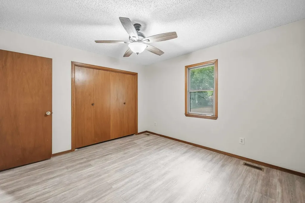 435 N Clara Street Wichita KS 67212