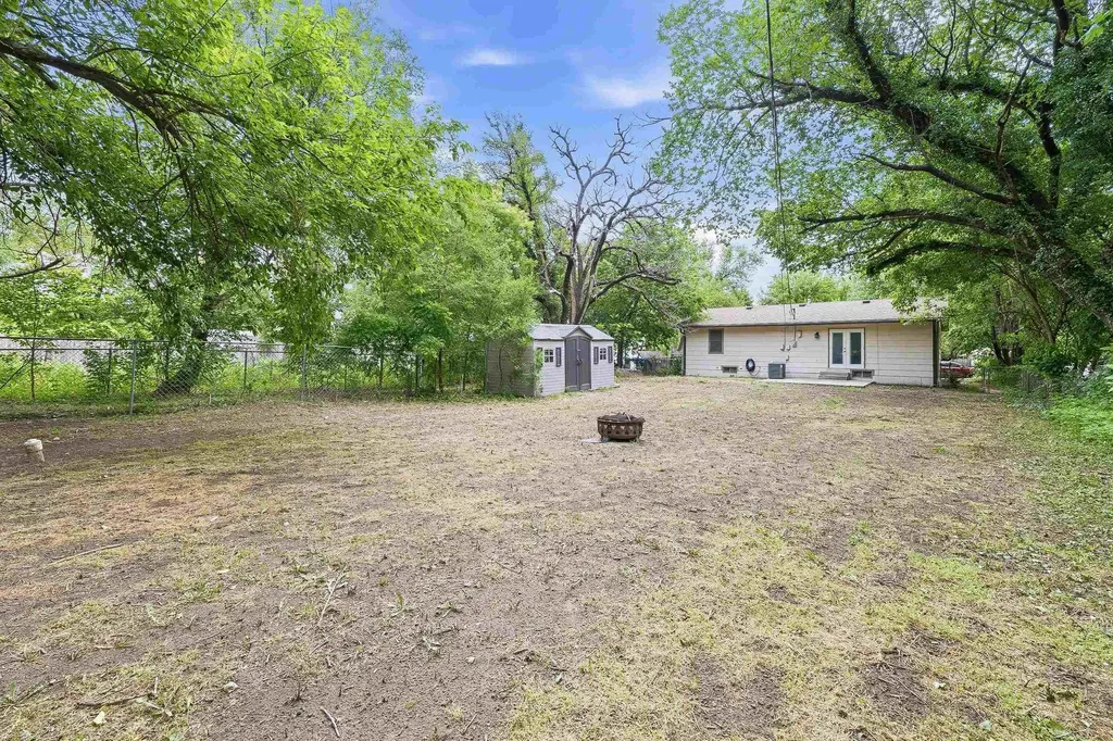 435 N Clara Street Wichita KS 67212
