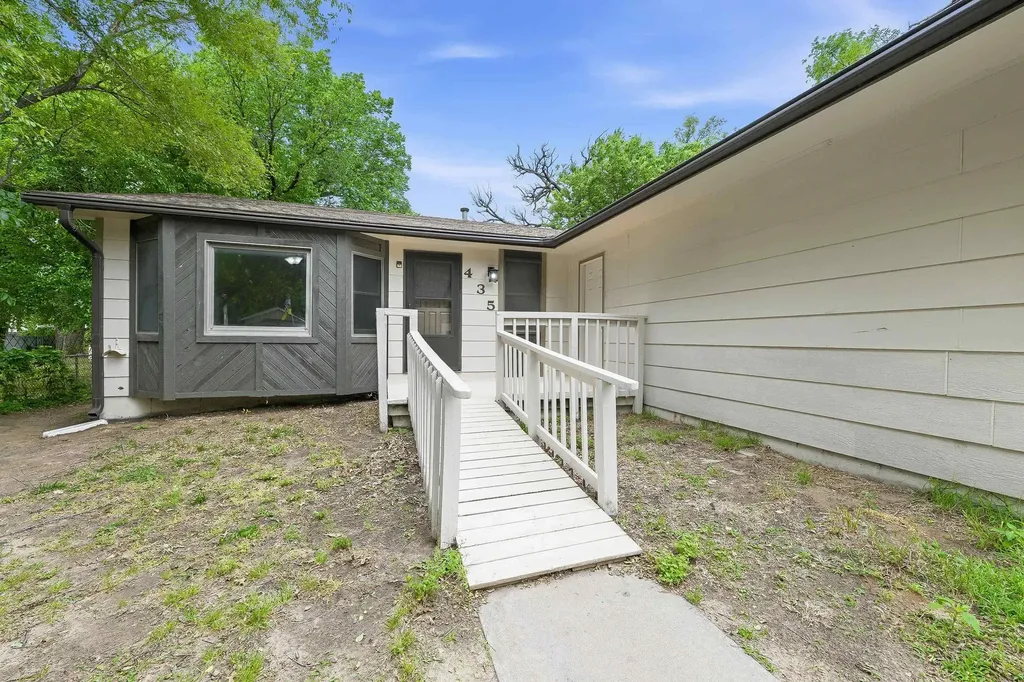 435 N Clara Street Wichita KS 67212
