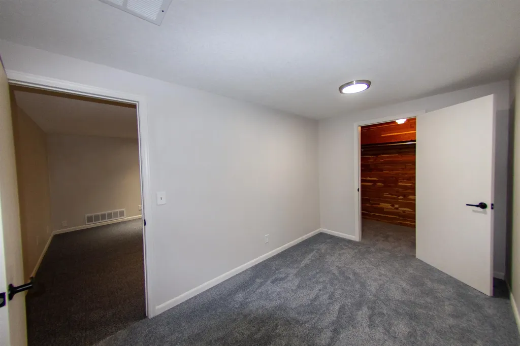5515 E Pembrook Wichita KS 67220