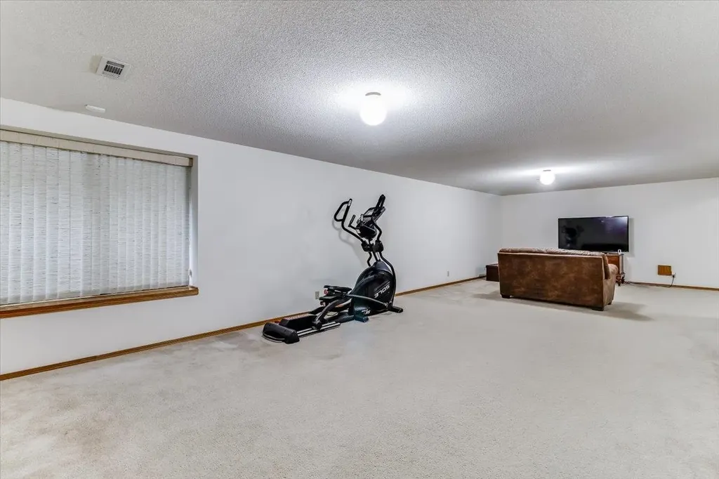 1559 N Covington Wichita KS 67212