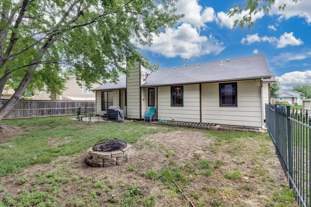 1559 N Covington Wichita KS 67212