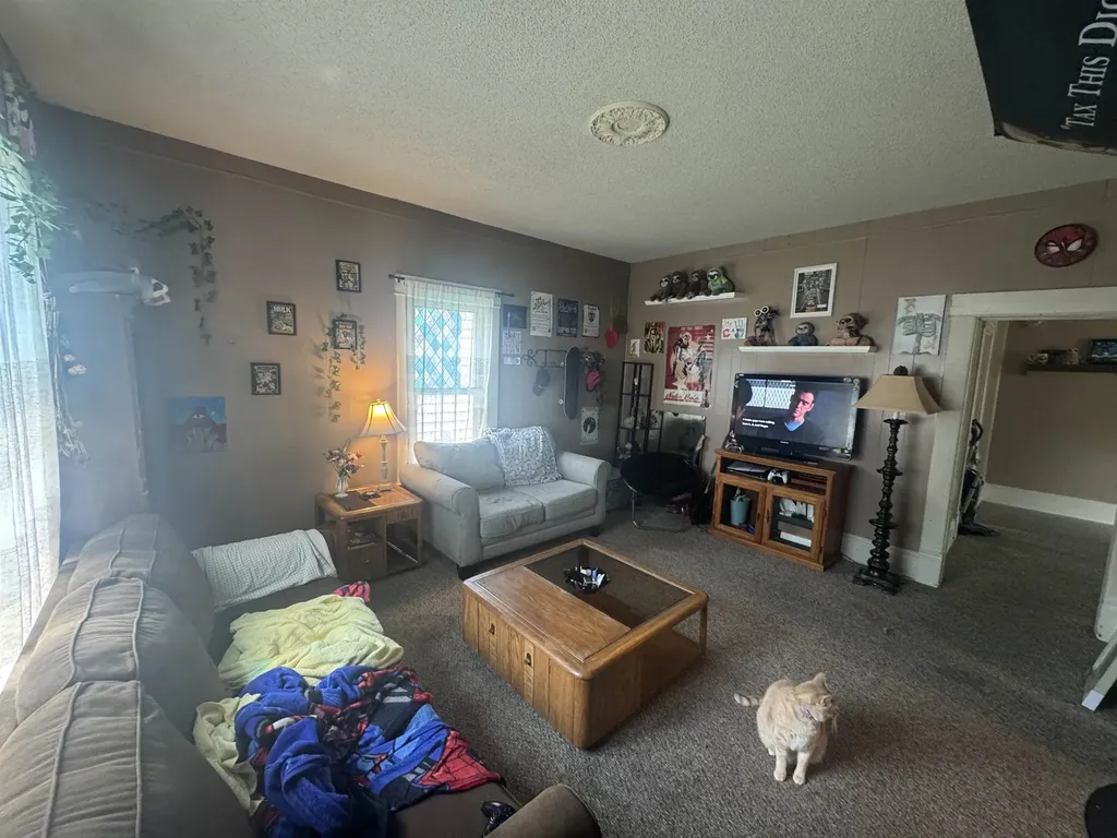 618 E 9th Winfield KS 67156