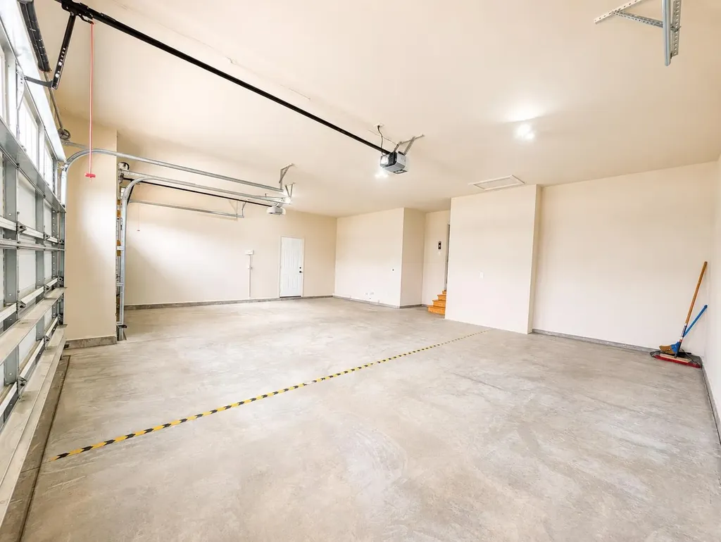 1502 N Shadow Rock Drive Andover KS 67002