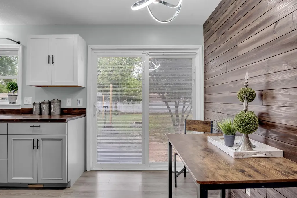 760 N Mccomas Wichita KS 67203
