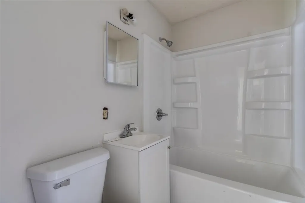 1746 Chautauqua Wichita KS 67214