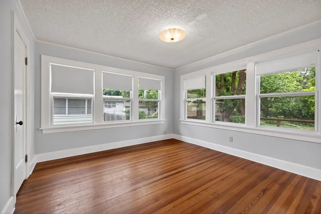 135 S Volustia Avenue Wichita KS 67211