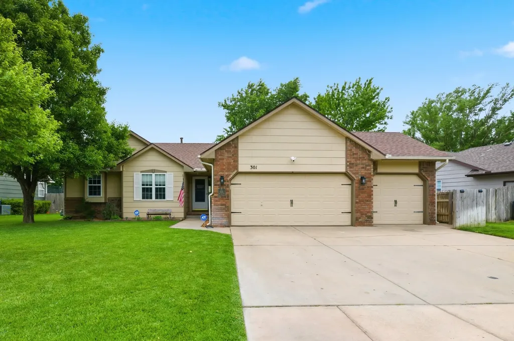 301 E Valley Park Drive Valley Center KS 67147
