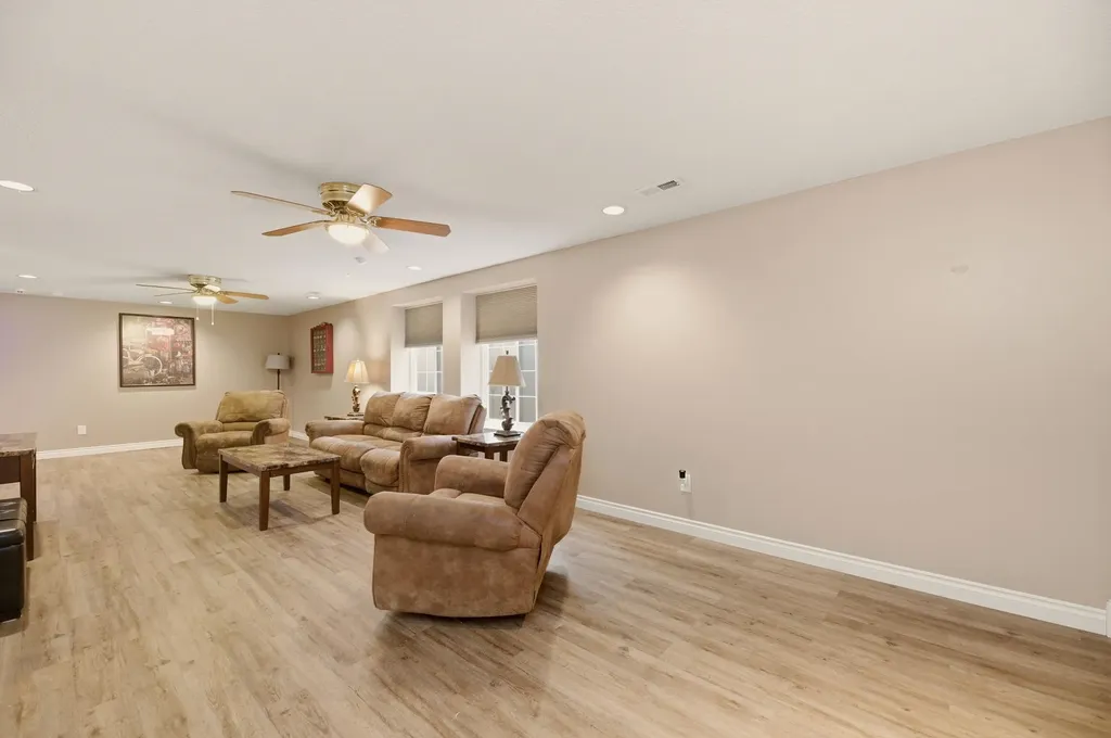 301 E Valley Park Drive Valley Center KS 67147