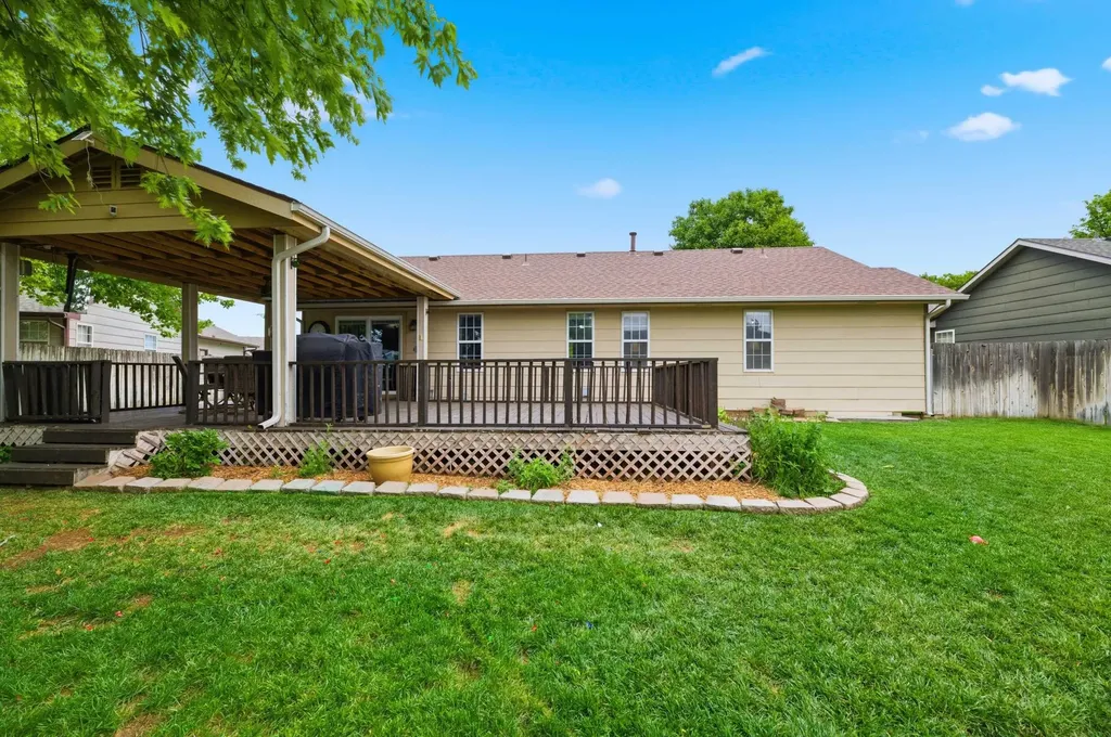 301 E Valley Park Drive Valley Center KS 67147
