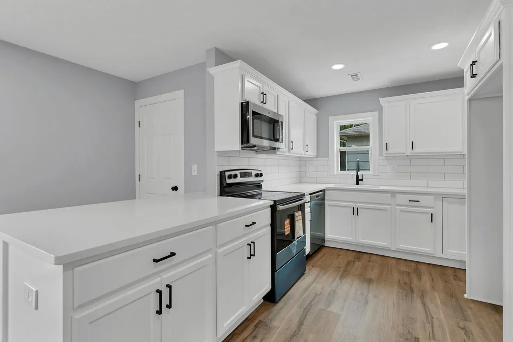 2624 N Green Wichita KS 67219
