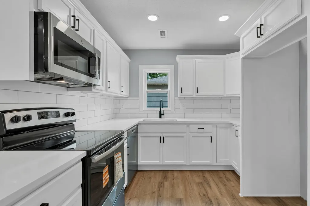 2624 N Green Wichita KS 67219