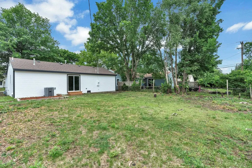 2624 N Green Wichita KS 67219