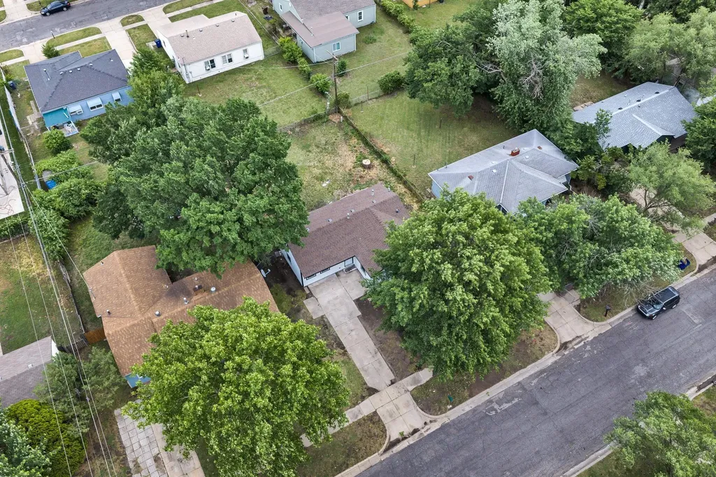 2624 N Green Wichita KS 67219