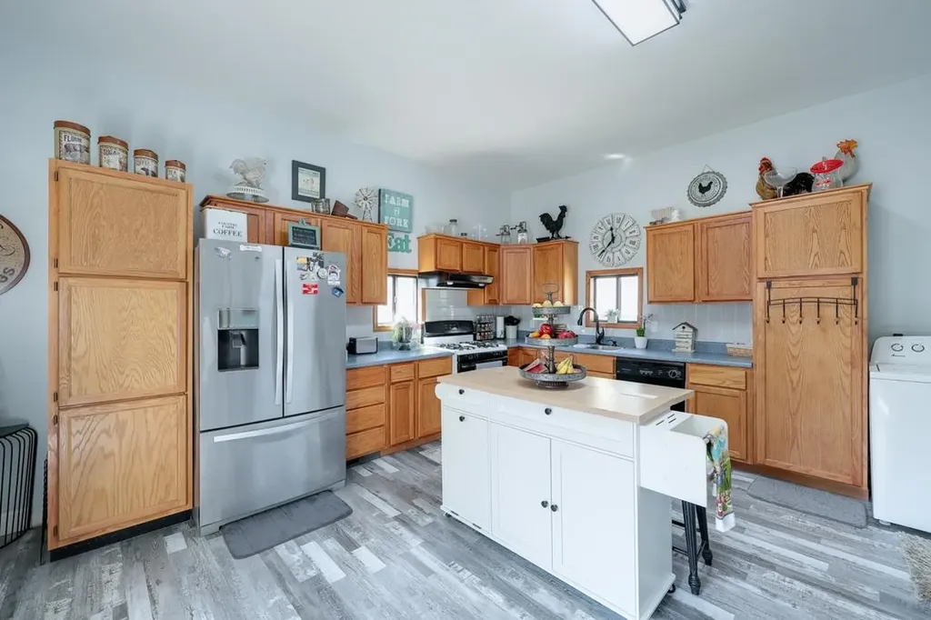 721 E 17th Winfield KS 67156