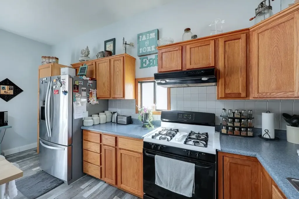 721 E 17th Winfield KS 67156