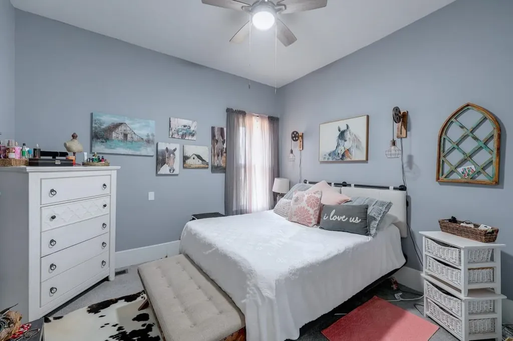 721 E 17th Winfield KS 67156