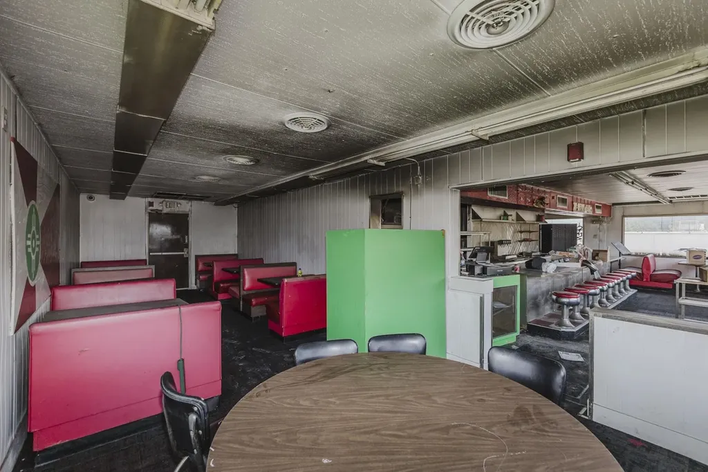 4834 E Lincoln Wichita KS 67218