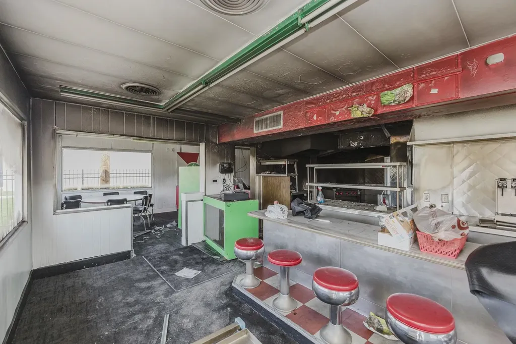 4834 E Lincoln Wichita KS 67218
