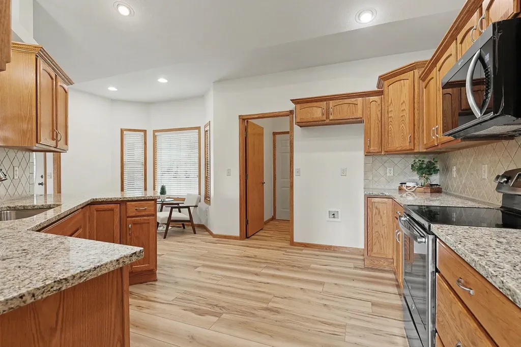 1323 S Threewood Street Wichita KS 67235
