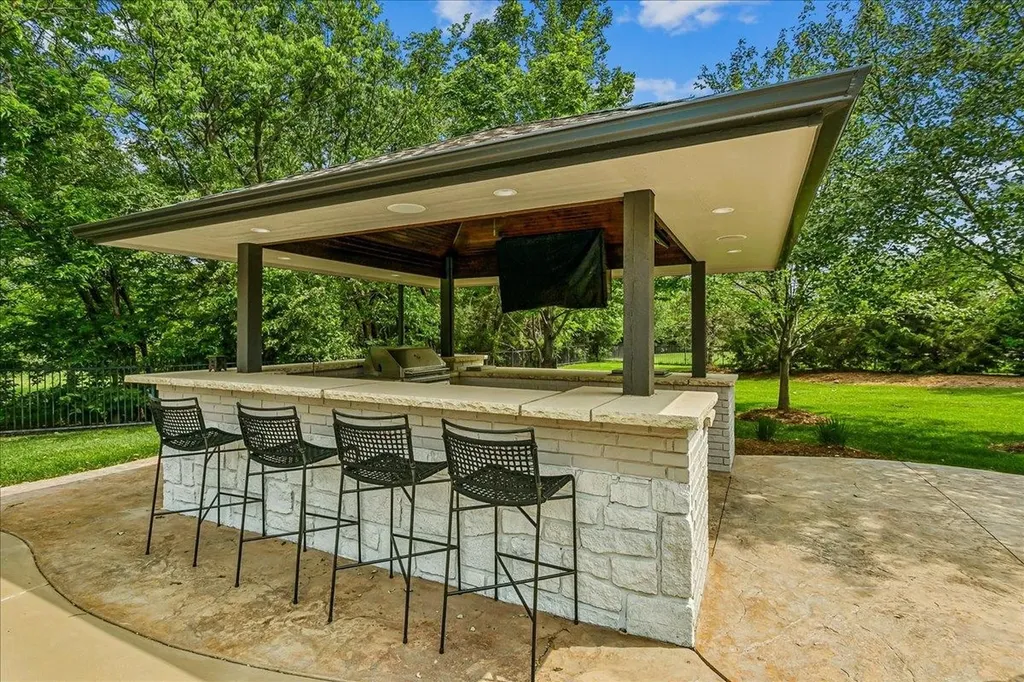 1430 N Freedom Road Court Wichita KS 67230