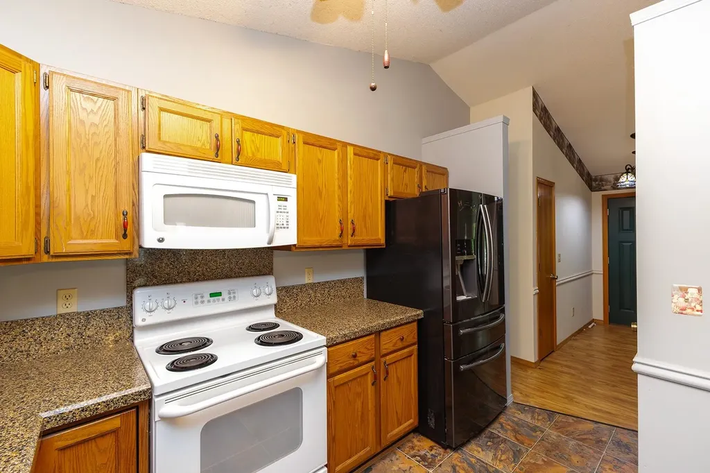 109 Maplewood Mulvane KS 67110