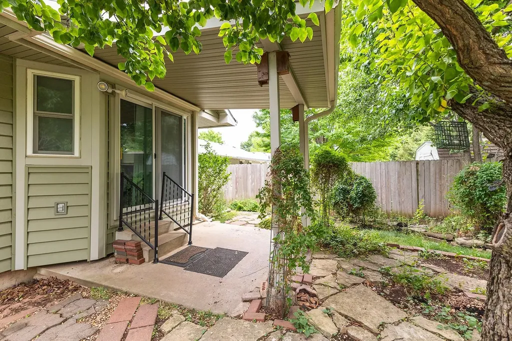 109 Maplewood Mulvane KS 67110