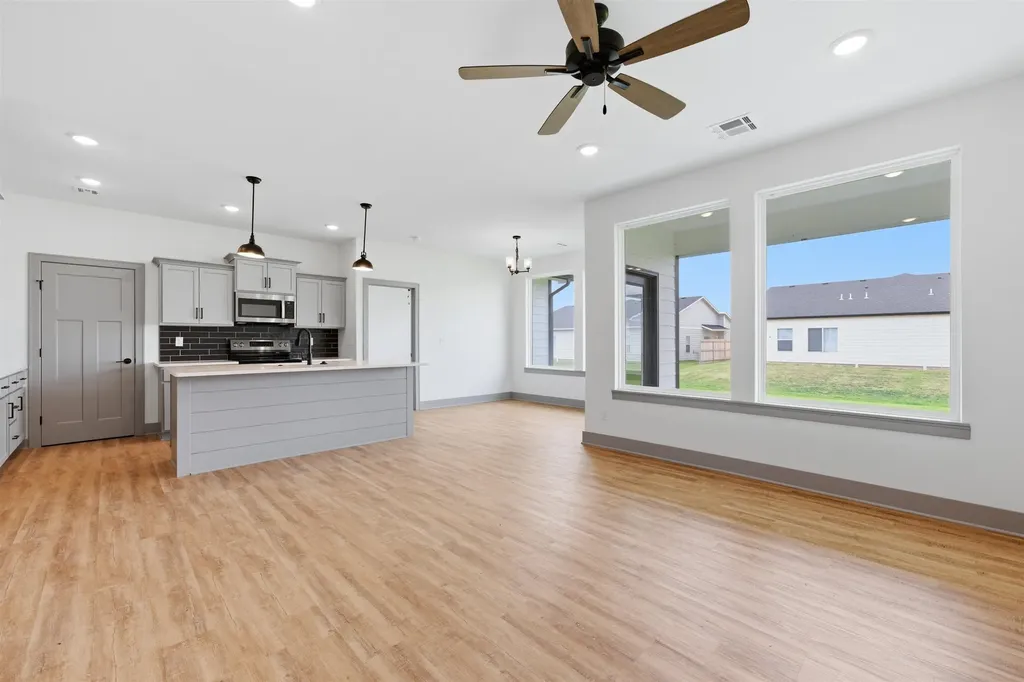 502 E Elmwood Street Park City KS 67147-1123
