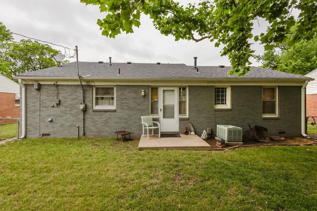 1321 E Wassall Wichita KS 67216