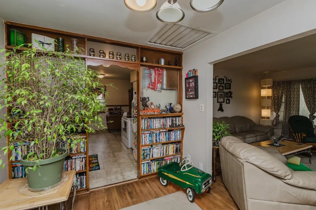 1321 E Wassall Wichita KS 67216