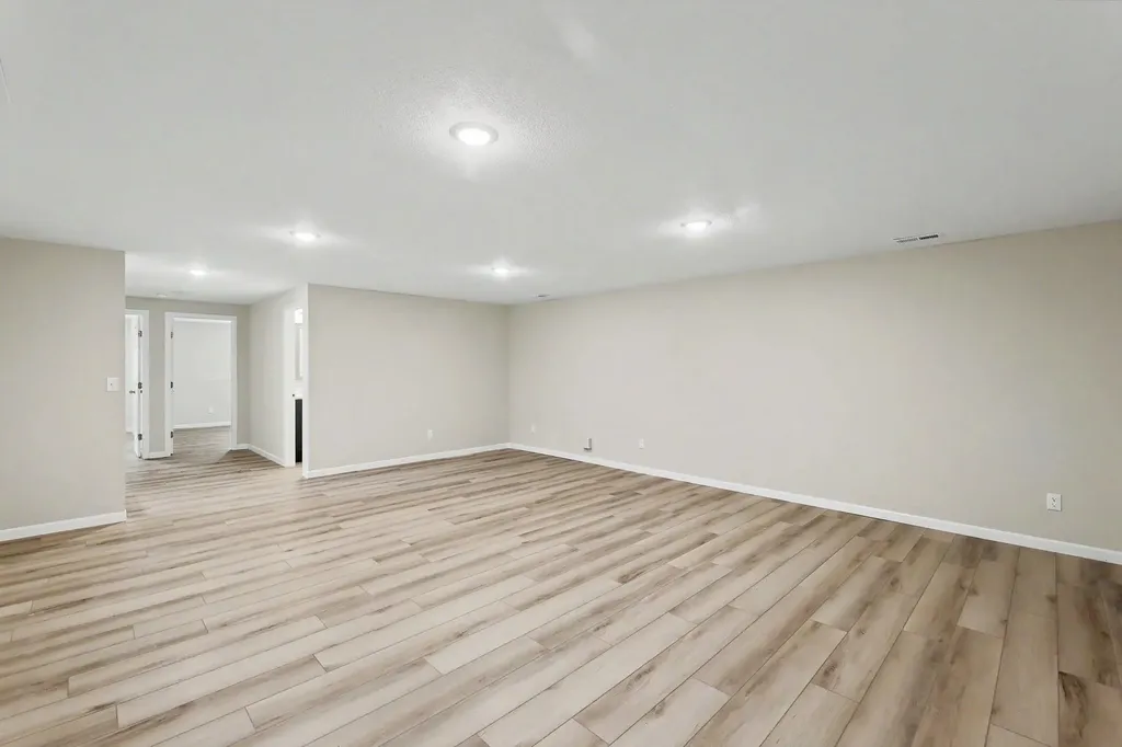 9269 E Fox Pointe Bel Aire KS 67226