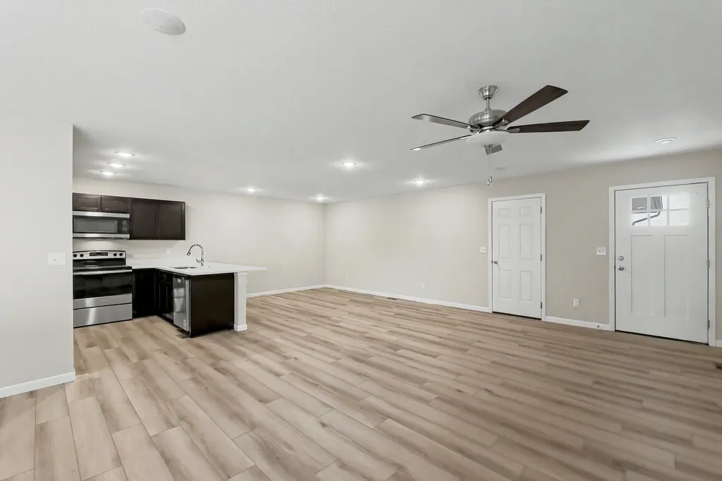 9269 E Fox Pointe Bel Aire KS 67226